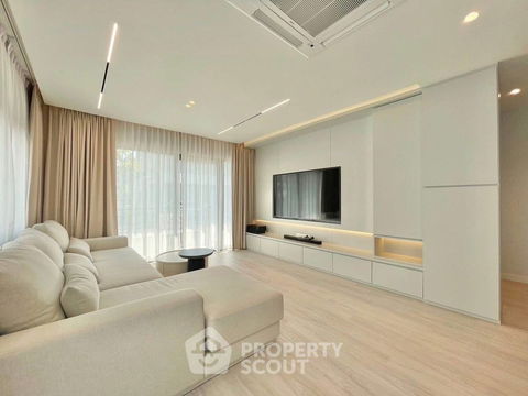 บ้าน 4-ห้องนอน ที่ เซนโทร บางนา ใน บางแก้ว (ID 2315961)