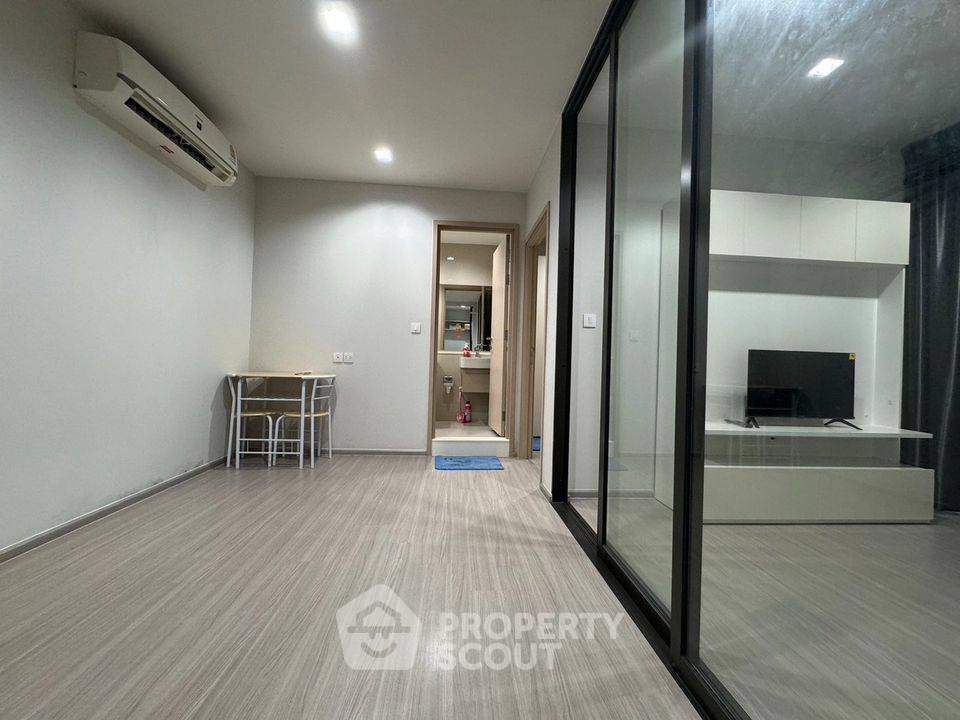 picture 1-BR Condo at Life Sathorn Sierra near BTS Talat Phlu (ID 1735360) - 2/6