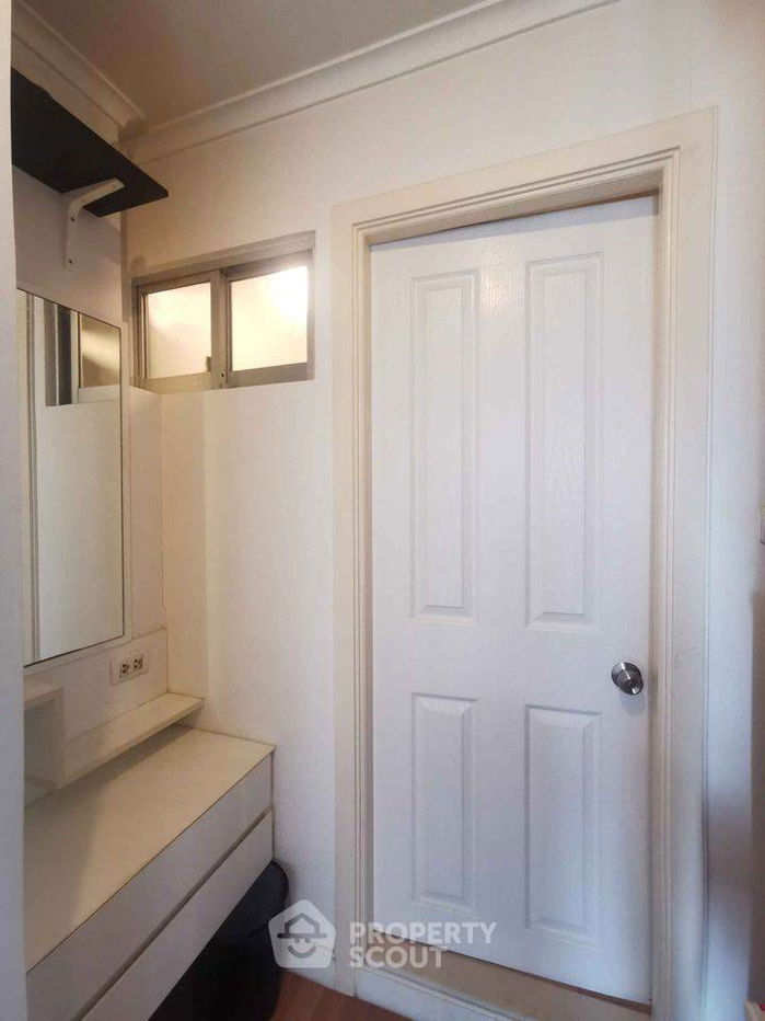 picture 2-BR Condo at Lumpini Place Rama 4 Kluaynamthai near BTS Ekkamai (ID 932974) - 9/9