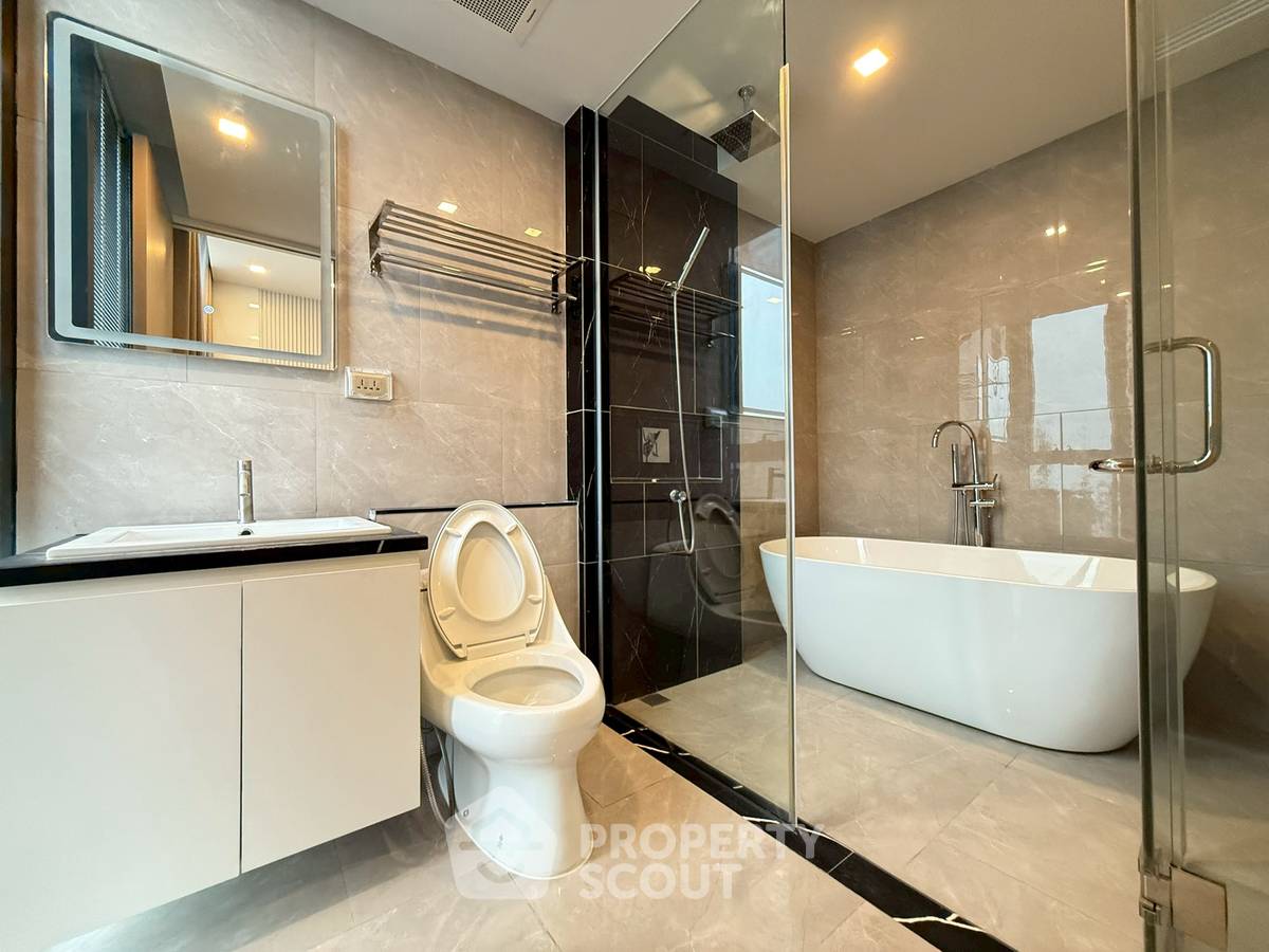 picture 4-BR Condo at One 9 Five Asoke - Rama 9 near MRT Phra Ram 9 (ID 2302909) - 8/16