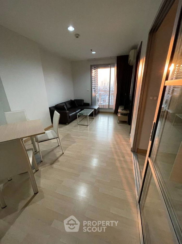 picture 1-BR Condo at Rhythm Ratchada near MRT Ratchadaphisek (ID 1866557) - 1/19