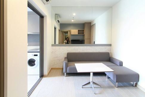 Whizdom Connect Sukhumvit for rent 1 bedroom 1 bathroom 30 sqm rental 17,000 baht/month