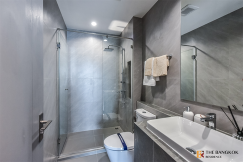 Luxury Unit, Ready for You Without the Wait Ideo Sukhumvit - Rama 4 near BTS Phra Khanong