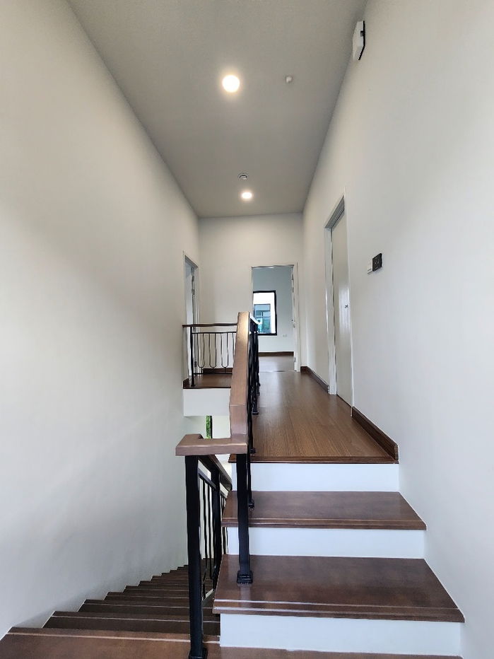 รูป  บ้านเดี่ยวติดถนนใหญ่​ ที่จอดรถ3ที่จอด - รูปที่ 7/10