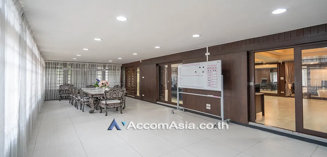 รูป 🔼🔽 AccomA 📩 Home Office 3 BR House in Khlong Toei (AA11344) - รูปที่ 6/20