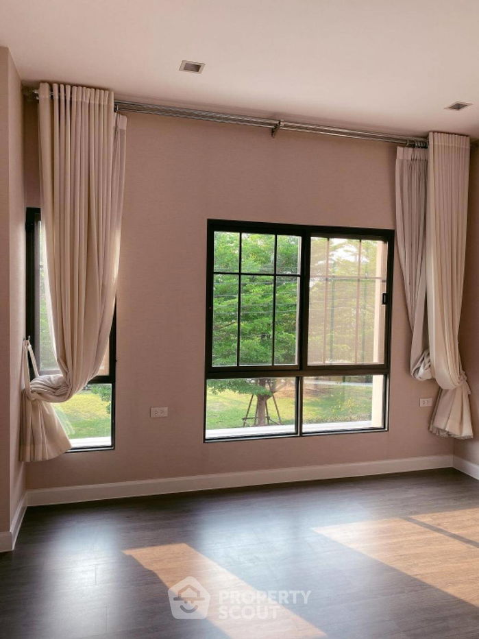 picture 4-BR House at Bangkok Boulevard Sathorn-Pinklao 2 in Mahasawat (ID 1516451) - 13/16