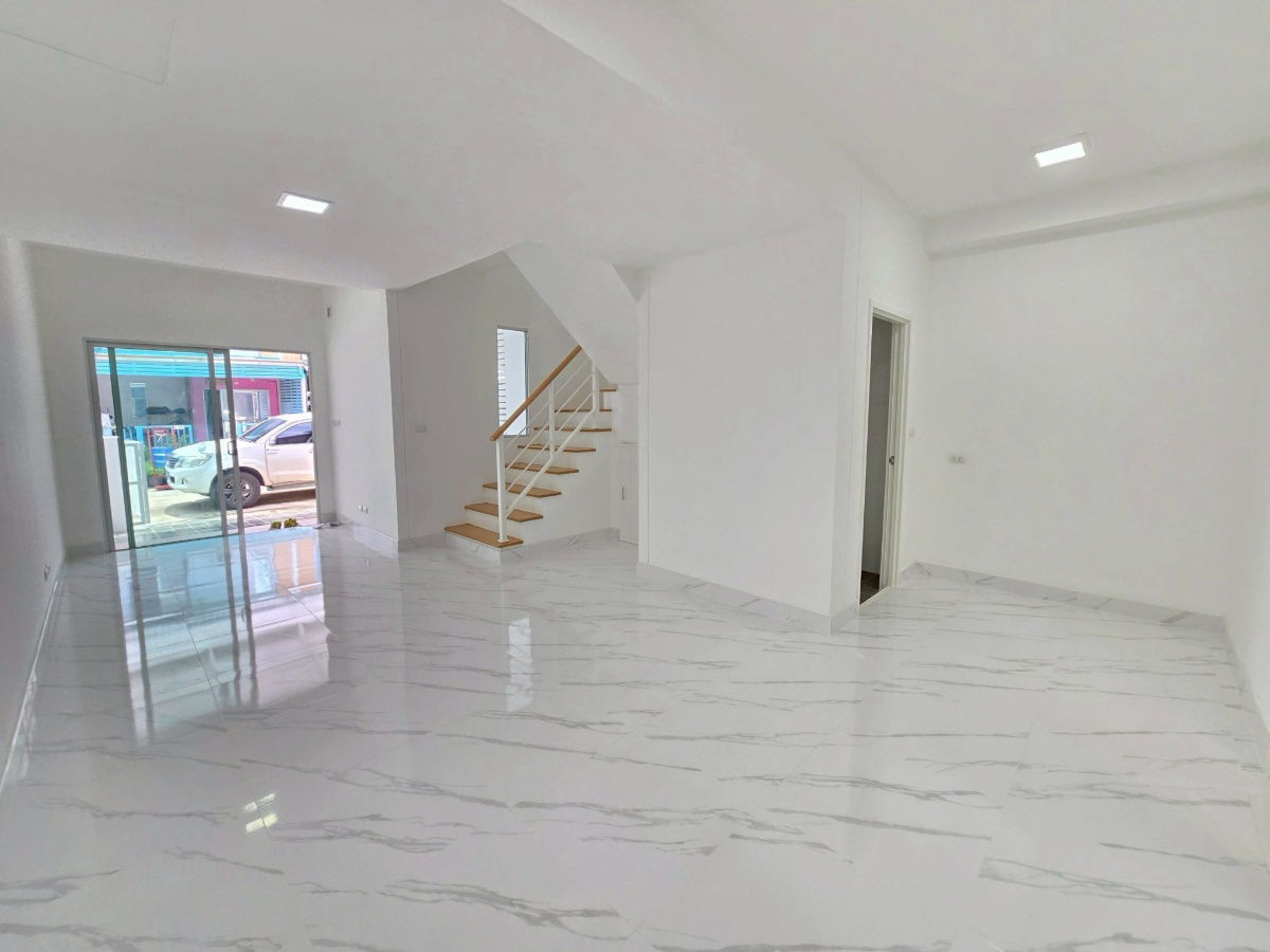 รูป   ขายบ้านเขตคลองหลวงราคาถูก หมู่บ้านพฤกษา96/2 ซ.17 - รูปที่ 5/11