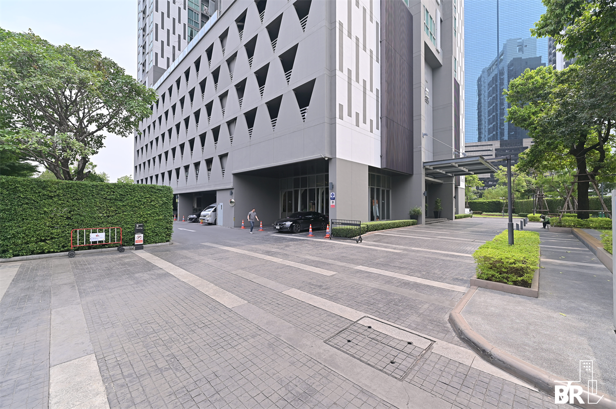picture Noble Revolve Ratchada near MRT Cultural Center of Thailand Station Special price, hurry before it’s gone - 9/9
