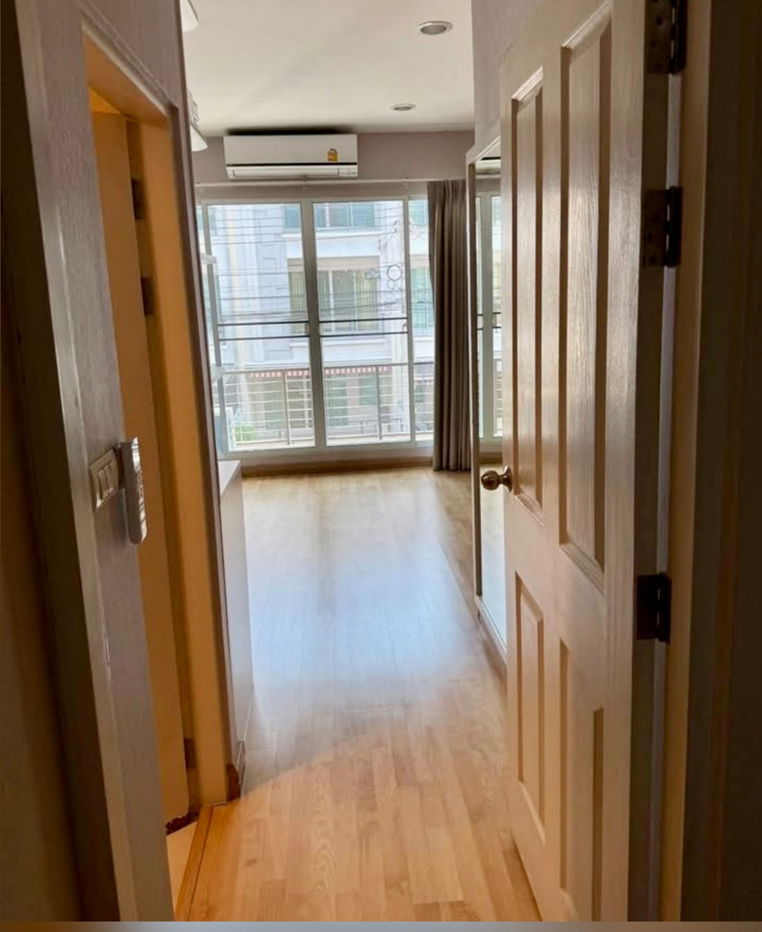picture For Sale: 3-Storey Townhome with Full Built-in Decoration – Baan Klang Muang Ratchada 36 | Prime Location Near BTS & MRT - 2/34