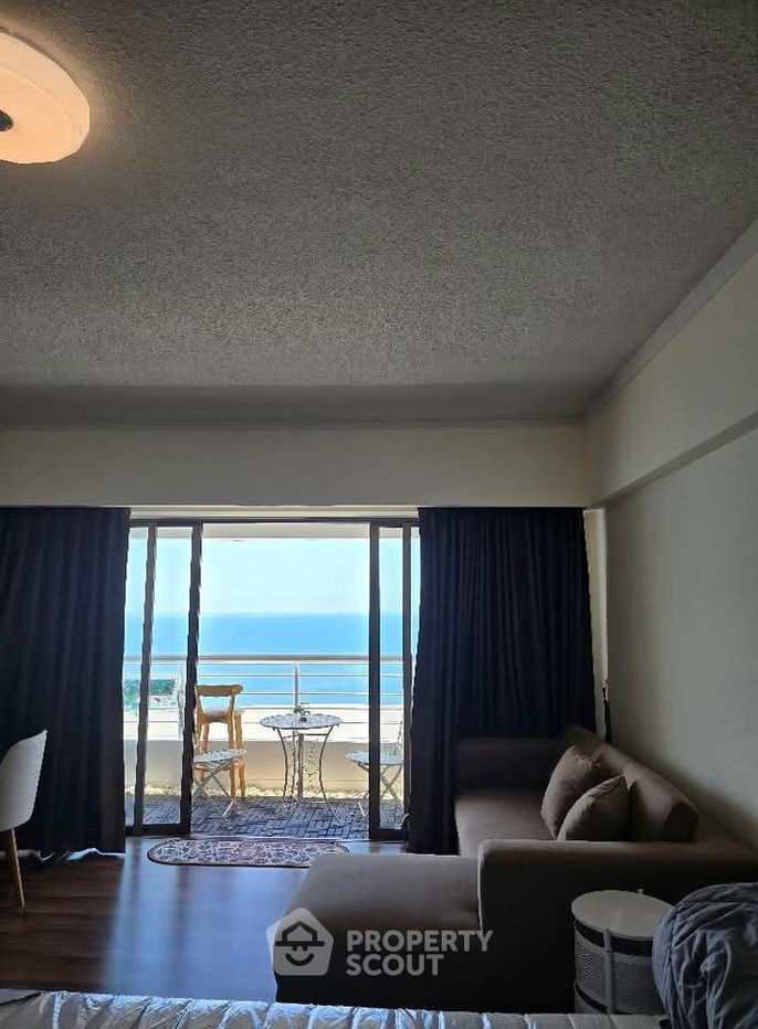 picture Studio Condo at Metro Jomtien Condotel close to Jomtien Beach (ID 2315623) - 5/7