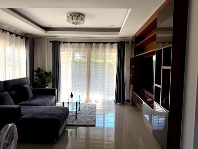 Houses for rent Chiang Mai : Grand Lanna Meridian – 3 Bedrooms, 3 Bathrooms, 180 sq.m. (ID:546HR)