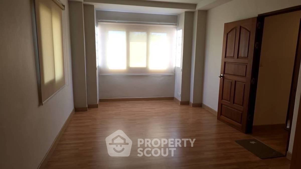picture 5-BR Condo at Nichada Thani in Bang Talat (ID 1781124) - 3/17