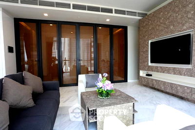 Condos for sale : 2-BR Condo at The Monument Thonglo close to Thong Lo (ID 2315943)