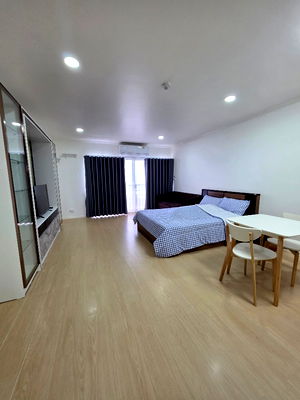 เช่าคอนโด ระยอง : ปล่อยเช่า นิวเวิลด์ คอนโดเทล หาดแม่รำพึง ระยอง ใกล้ร้านอาหารและเซเว่น 