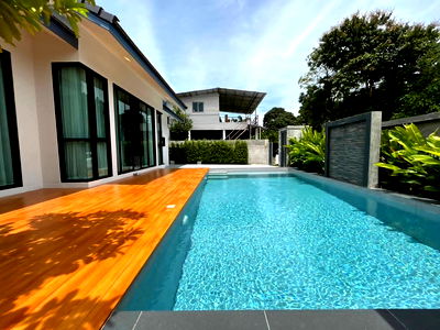 Houses for sale Asian University : Selling pool villa Hauyyai 7.99 Million