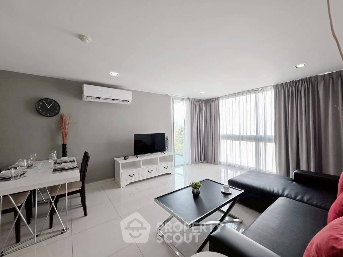 picture 1-BR Condo at Club Royal Condominiums close to Sanctuary of Truth (ID 2150807) - 1/15