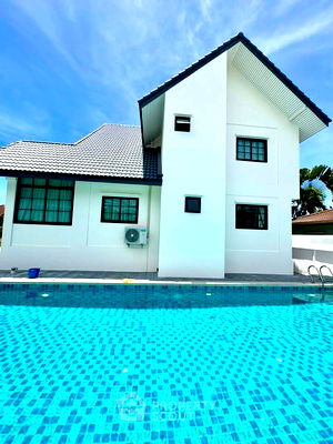 Houses for sale Chonburi : 4-BR House close to Pattaya (ID 2315960)