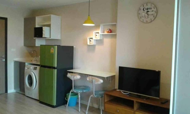 BTS Ekkamai 1.3 km. Price  11,000 Baht Condo Metro Luxe Rama 4 ( Rental )