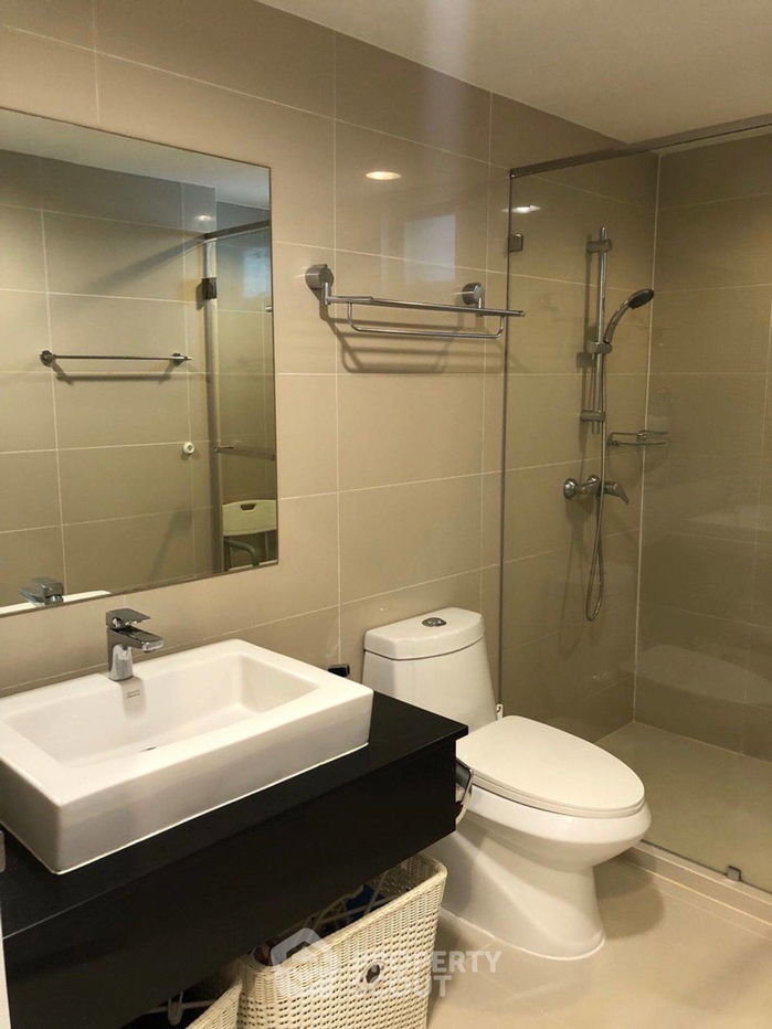 picture 2-BR Condo at Belle Grand Rama 9 near MRT Phra Ram 9 (ID 2314673) - 8/12