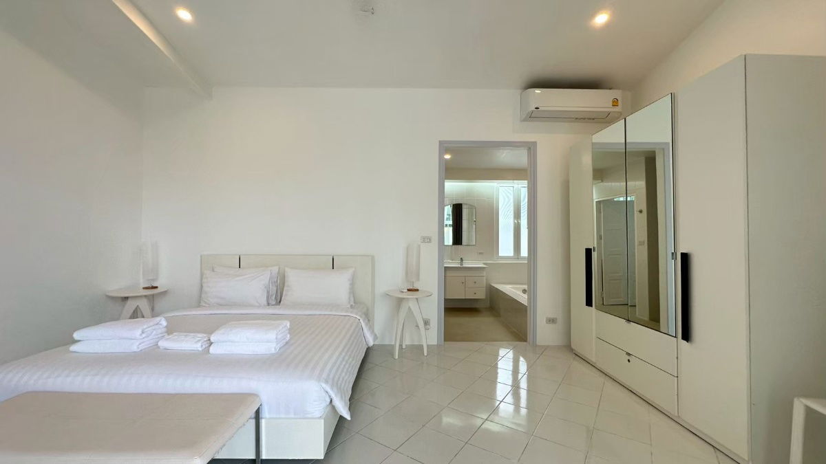 รูป 🏡 Luxury Pool Villa for Rent – ป่าคลอก ภูเก็ต ใกล้หาด - รูปที่ 10/16