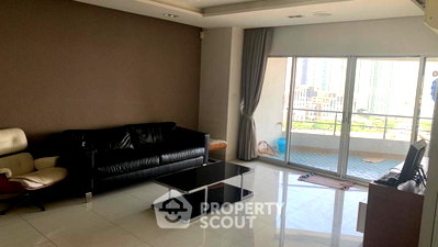 คอนโดให้เช่า : คอนโด 4-ห้องนอน ที่ สายชล แมนชั่น ใกล้ BTS สะพานตากสิน (ID 1750750)