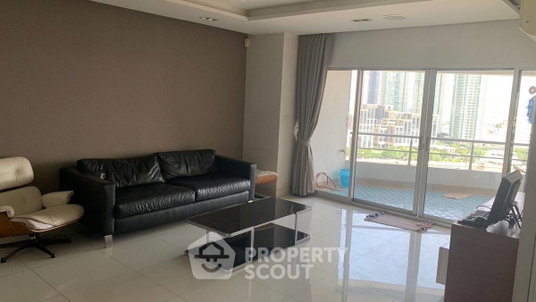 รูปภาพ 4-BR Condo For Rent Saichol Mansion Near BTS Saphan Taksin (ID 1750750)
