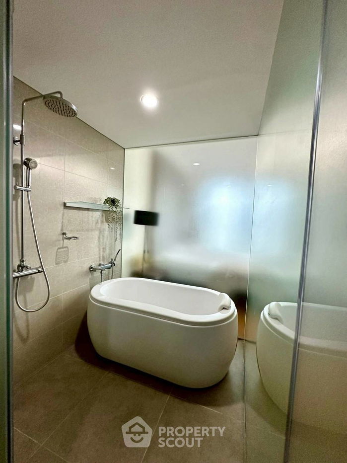 picture 3-BR Condo at Siamese Thirty Nine near BTS Phrom Phong (ID 2300331) - 10/18