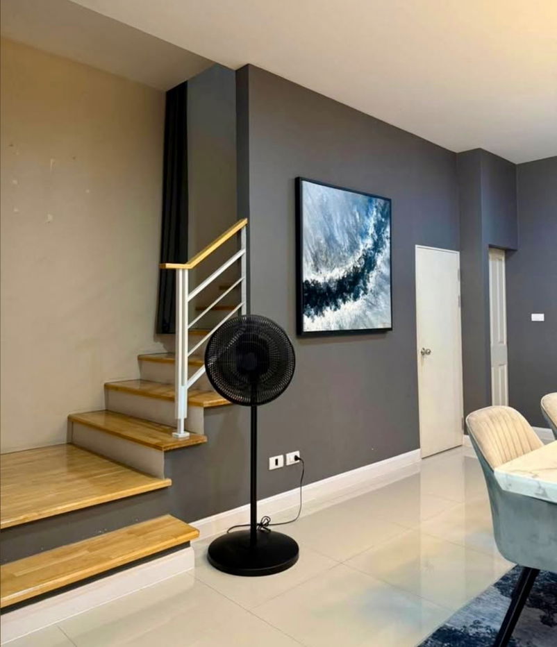 picture For Sale: 3-Storey Townhome with Full Built-in Decoration – Baan Klang Muang Ratchada 36 | Prime Location Near BTS & MRT - 26/34