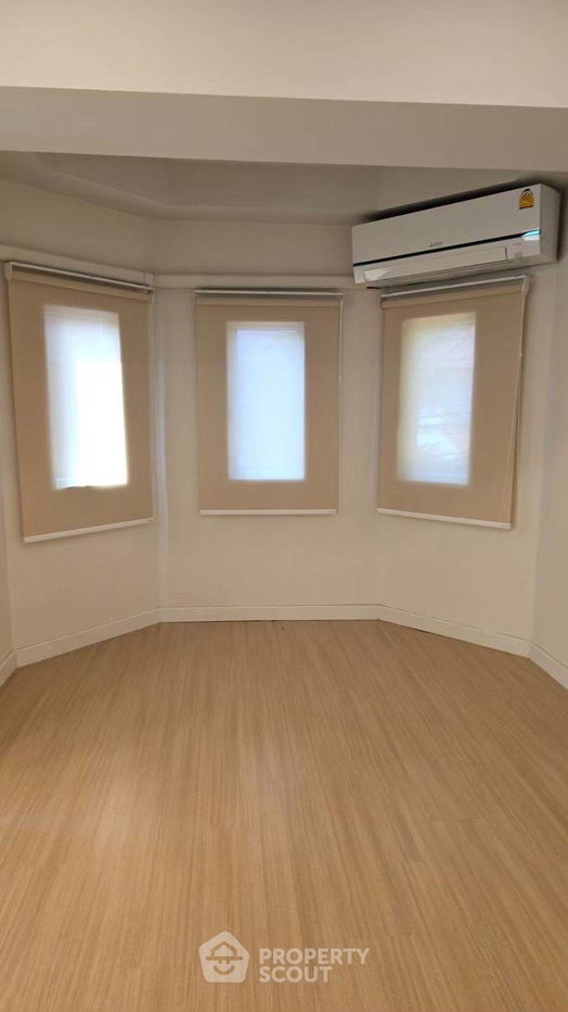 picture 5-BR Condo at Nichada Thani in Bang Talat (ID 1781124) - 12/17