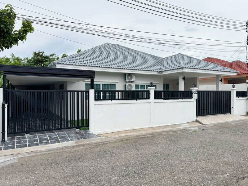 picture For Rent Private House Soi Neun  - 1/18