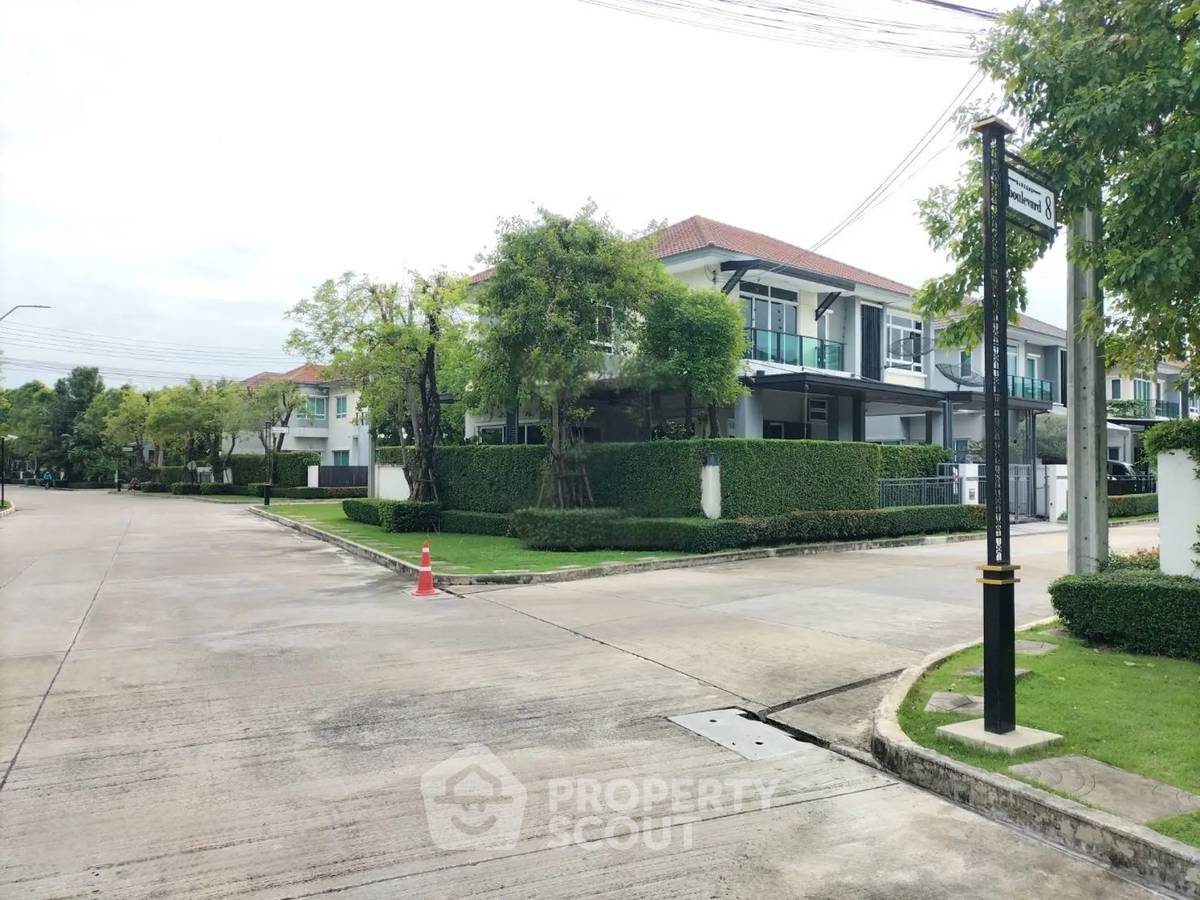 รูป บ้าน 4-ห้องนอน ที่ บางกอก บูเลอวาร์ด พระราม 9 ศรีนครินทร์ ใกล้ กรุงเทพกรีฑา (ID 2315810) - รูปที่ 1/4