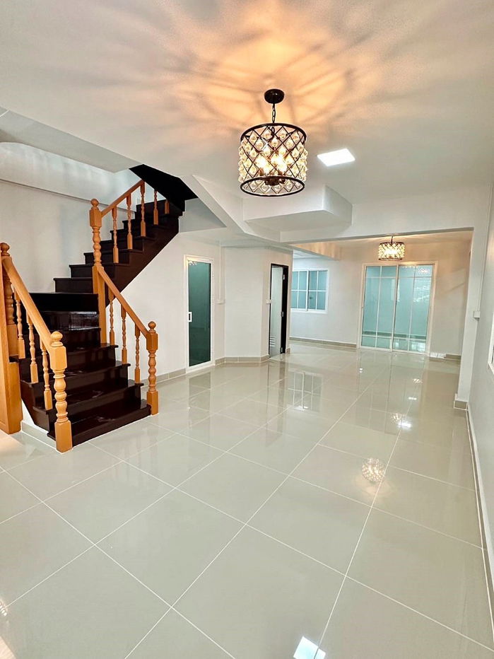 รูป บ้านสวย  หลังมุม  4 ห้องนอน  #หมู่บ้านบัวทอง ธานี  บางบัวทอง  บ้านรีโนเวทใหม่  ใกล้แม็คโคร บางบัวทอง - รูปที่ 10/30
