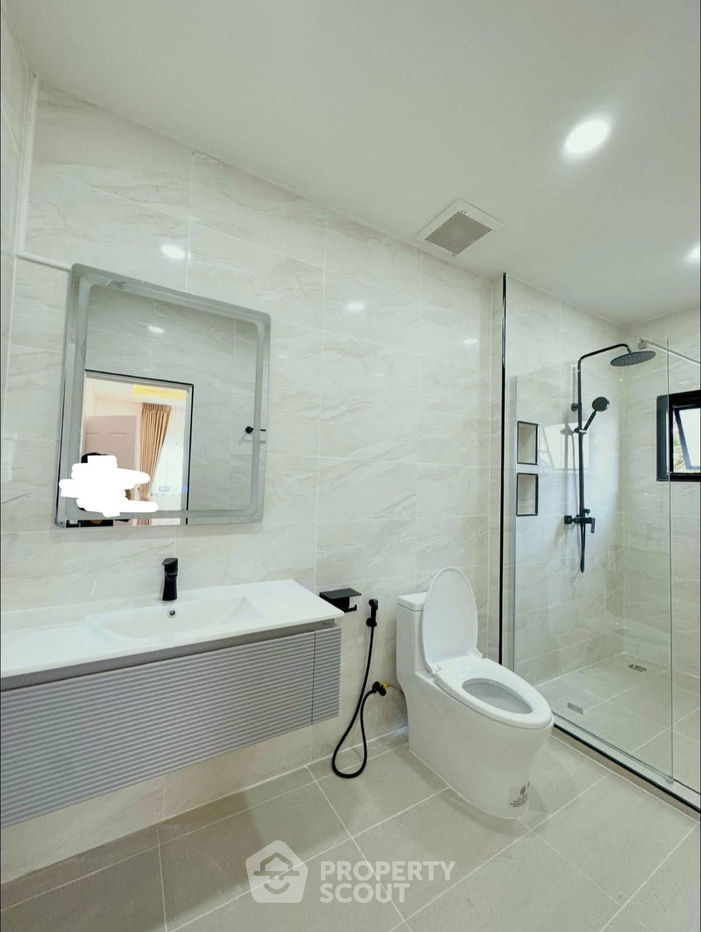 picture 4-BR House close to Pattaya (ID 2315960) - 14/15