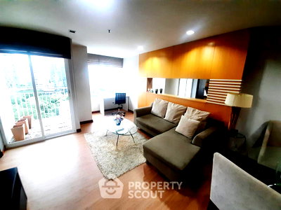 Condos for sale : 2-BR Condo at Urbana Langsuan Condominium near BTS Ratchadamri (ID 514500)