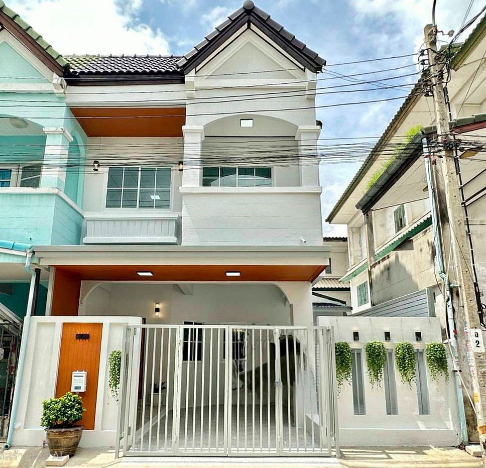 รูป บ้านสวย  หลังมุม  4 ห้องนอน  #หมู่บ้านบัวทอง ธานี  บางบัวทอง  บ้านรีโนเวทใหม่  ใกล้แม็คโคร บางบัวทอง - รูปที่ 2/30