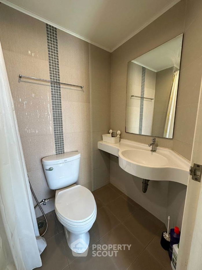 picture 2-BR Condo at Lumpini Ville Pattanakarn - New Phetchaburi in Suan Luang (ID 1251371) - 6/10