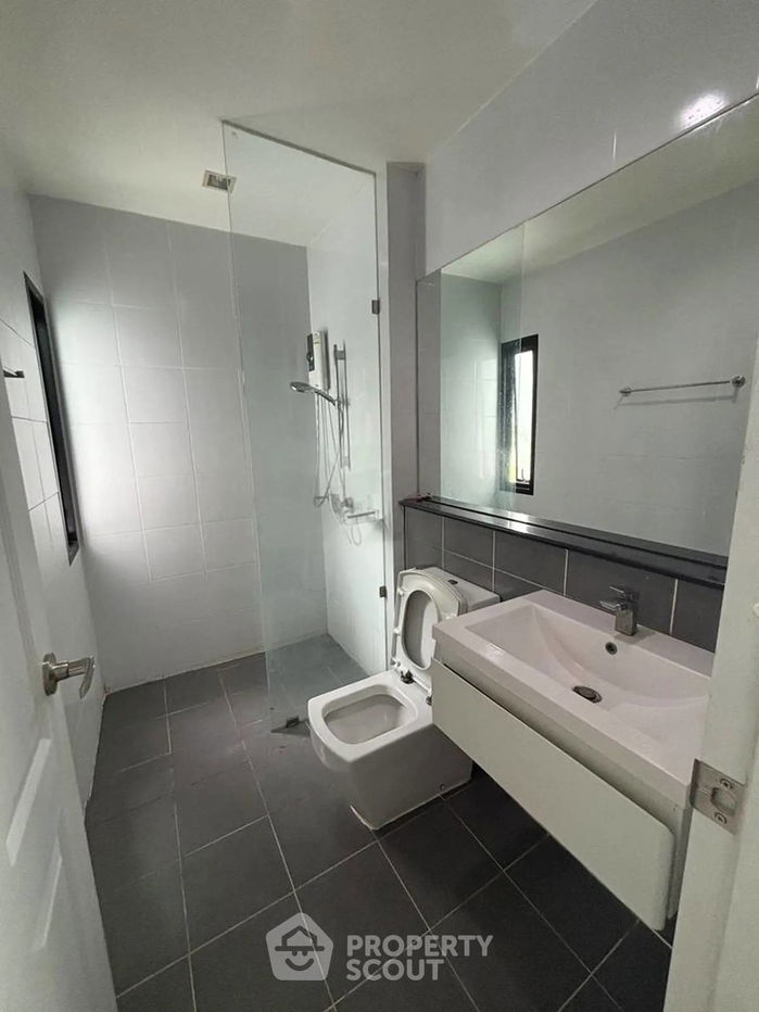 picture 4-BR Semi-detached House in Lat Phrao (ID 2315802) - 4/8