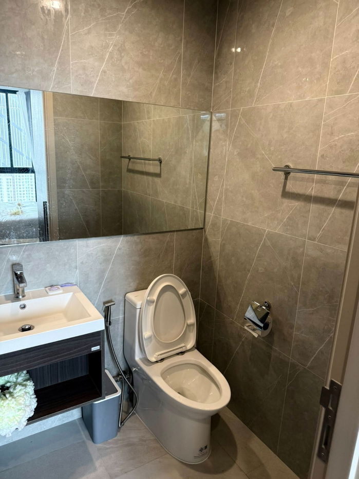 picture Nue District R9 condo for rent. Fully furnished, near MRT/Central Rama 9, ready to move in - 11/15