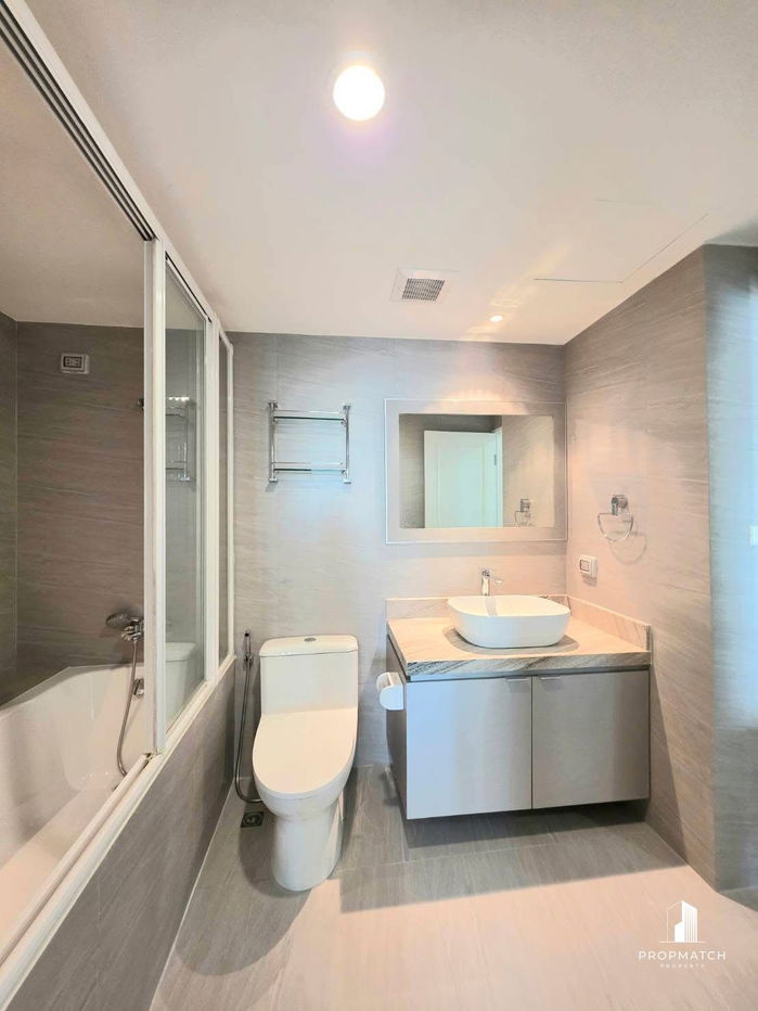 รูป  ✨Flash Deal ✨ Serene Place Sukhumvit 24 ( 1Bed 1Bath 70SQM.) แต่งครบพร้อมอยู่ !! เพียง 45,000 บาทต่อเดือน Tel.0981315848 @propmatch - รูปที่ 9/10