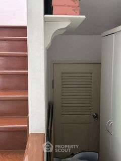 3-BR Condo at Vela De Condo UTCC-Vipawadee 2 near MRT Huai Khwang (ID 2317544)