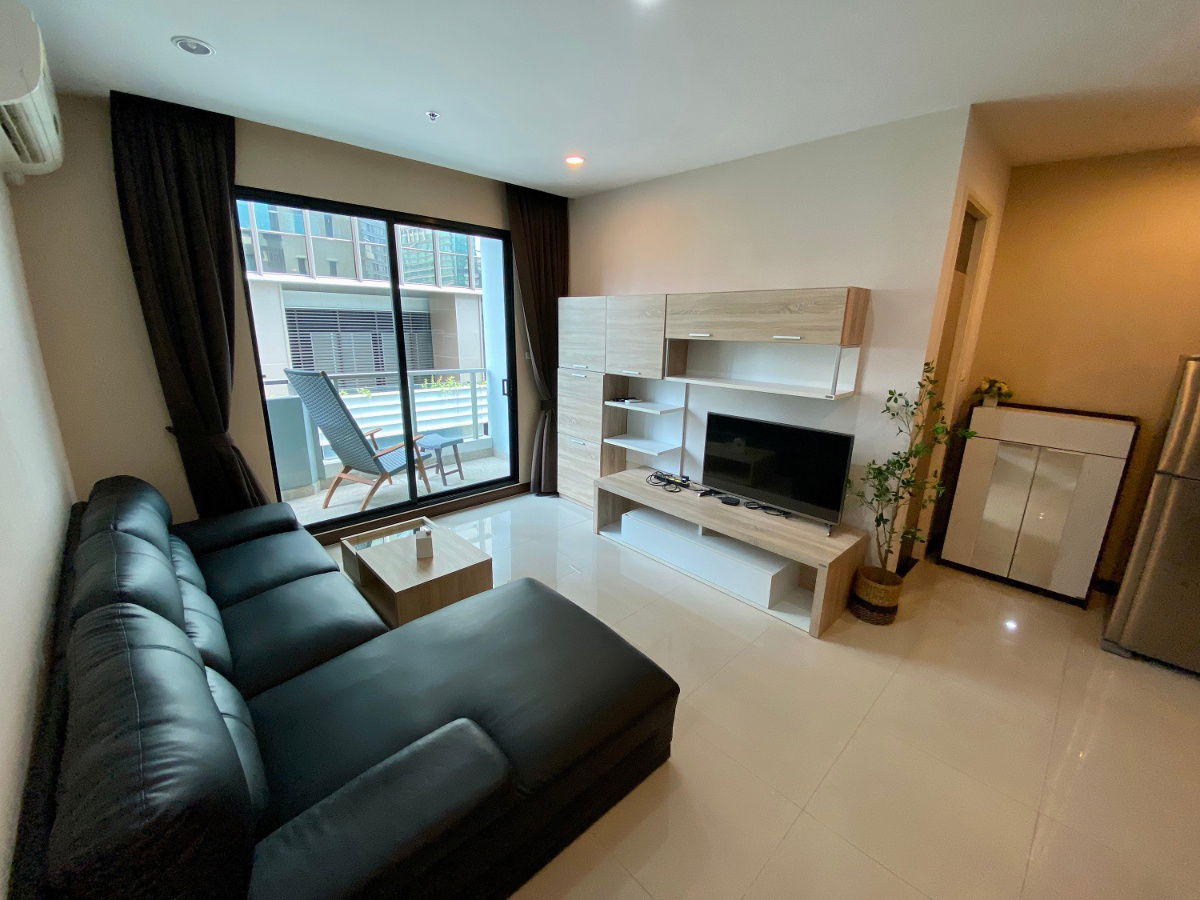 picture 85 sqm. 2 beds, 2 bathrooms, with balcony outside, storage and washing 36,000 ²/month, 1-year contract 35,000 ²/mont - 3/20