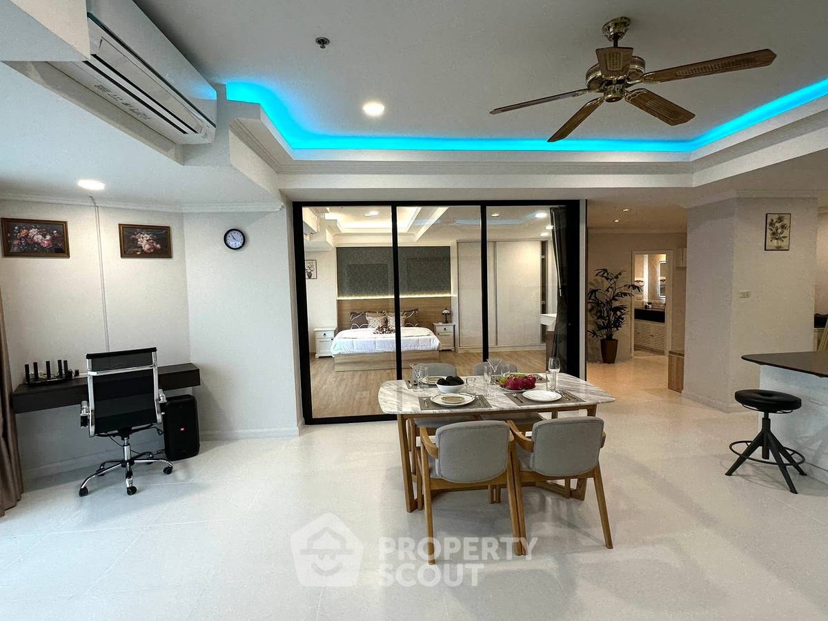 picture 2-BR Condo at View Talay 2 Condominium Jomtien close to Pattaya South (ID 2314554) - 1/16