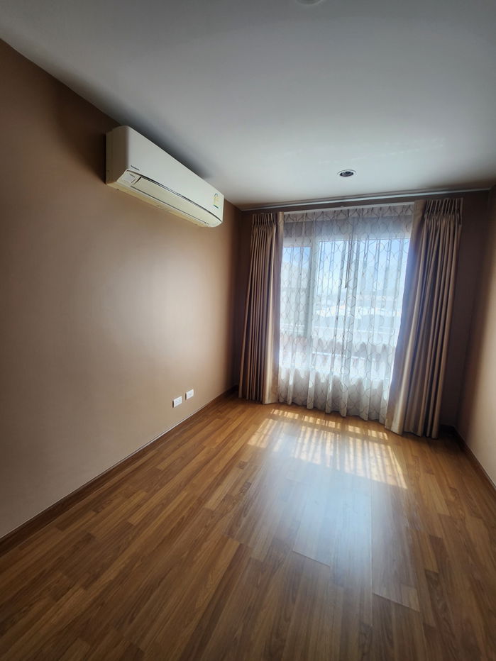 picture For Rent Regent Home Sukhumvit 81 near Lotus Onnut - 8/11