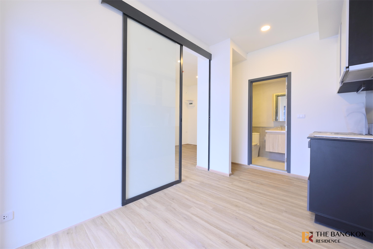 picture THE STAGE Mindscape Ratchada – Huai Khwang near MRT Huai Khwang Station Room available, great price - 7/10