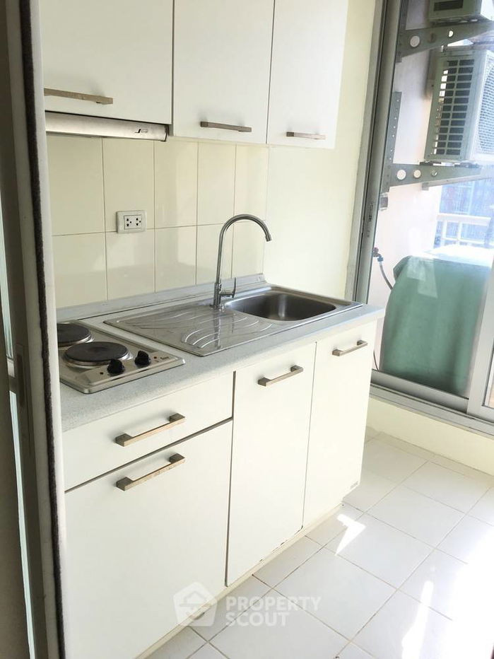picture 2-BR Condo at Life @ Ratchada-Suthisan near MRT Sutthisan (ID 309855) - 5/7