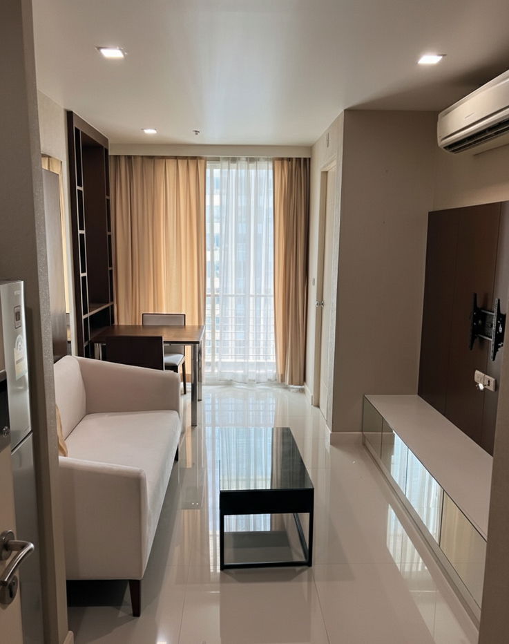 picture Rare Bunk Bed Condo on 21st Floor! Wish@Samyan with Stunning City View - 1/6