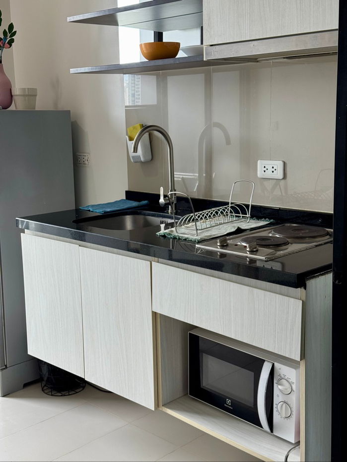 picture For Rent: The Base Park East Sukhumvit 77 Condo - 8/12