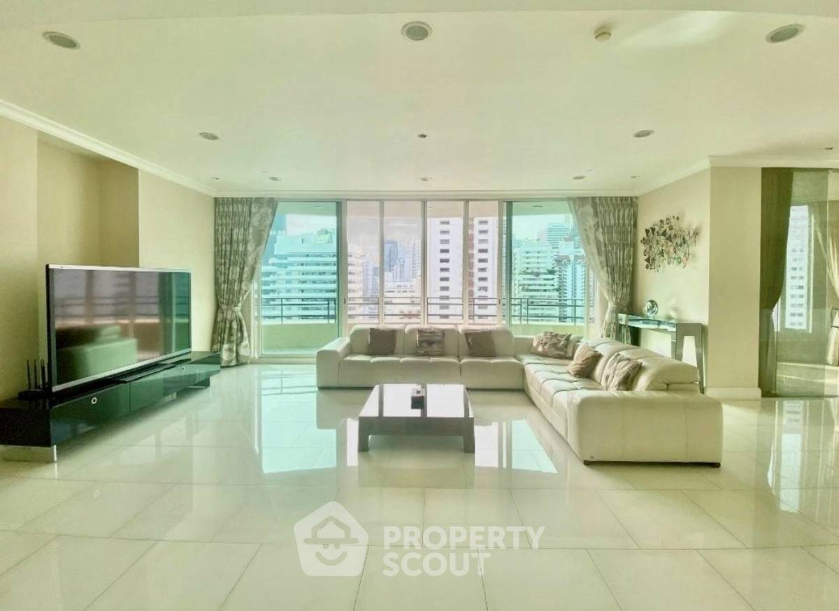 picture 4-BR Condo at Royce Private Residences near MRT Sukhumvit (ID 2280612) - 1/11