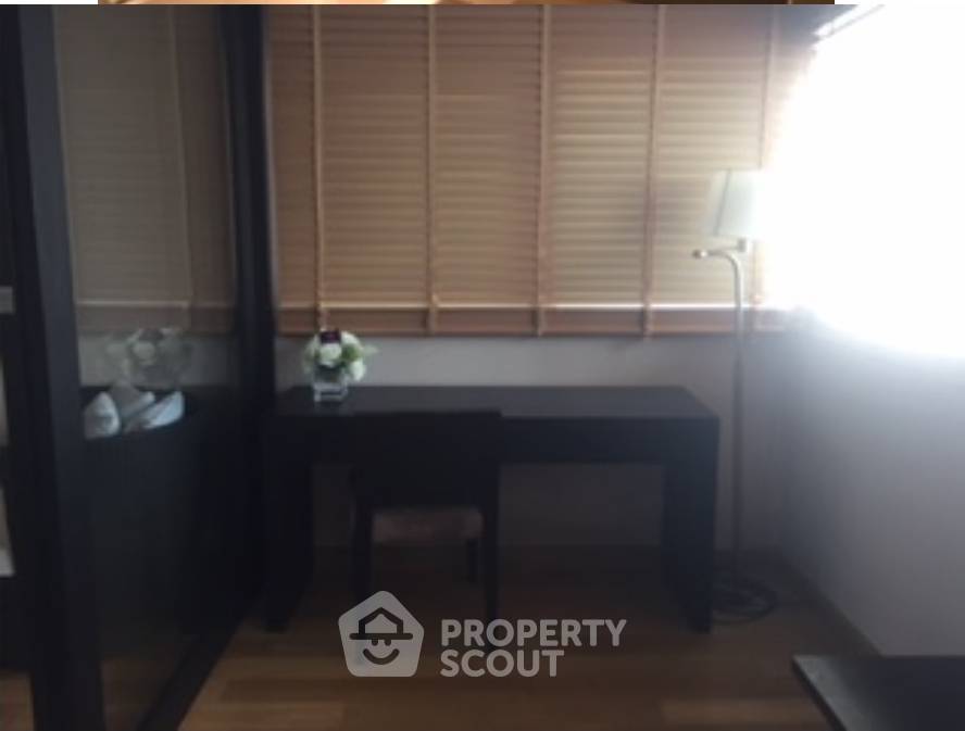 picture 2-BR Condo at Sathorn Gardens near MRT Si Lom (ID 677119) - 12/14
