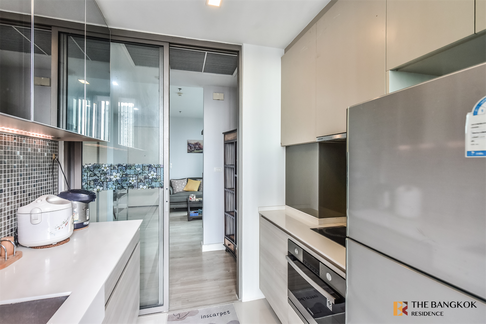 The Room BTS Wongwianyai near BTS Wongwian Yai Full-featured common area